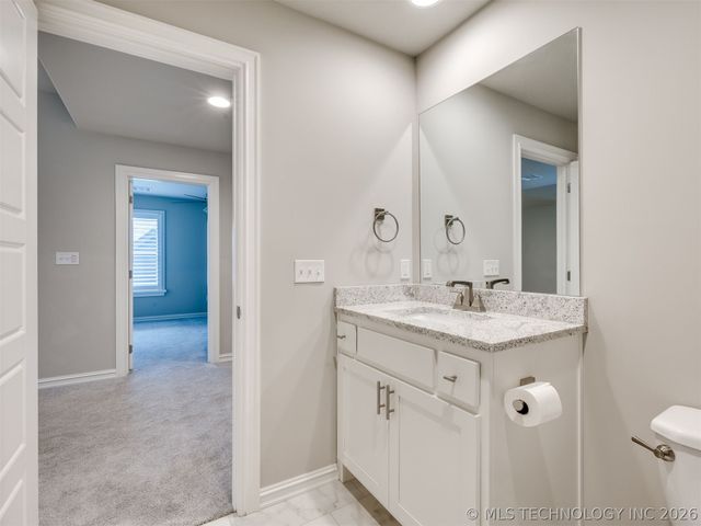 9745 E 116th Place S, Bixby, OK 74008