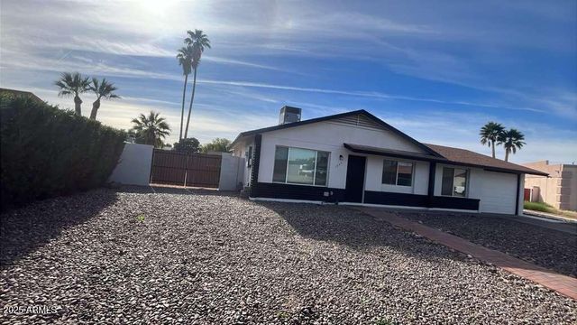 1839 W KERRY Lane, Phoenix, AZ 85027