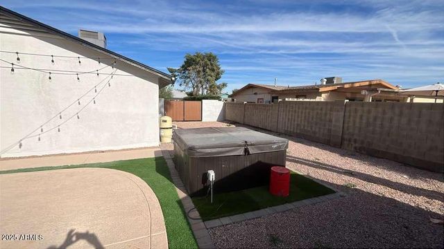 1839 W KERRY Lane, Phoenix, AZ 85027