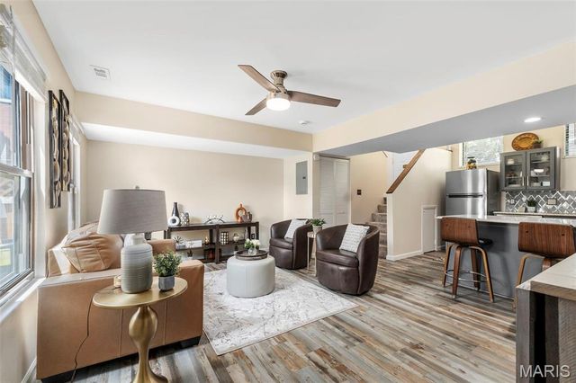 4434 Enright Avenue, St Louis, MO 63108