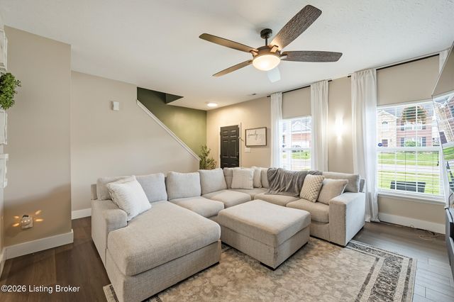 10508 Evanwood Dr, Louisville, KY 40228