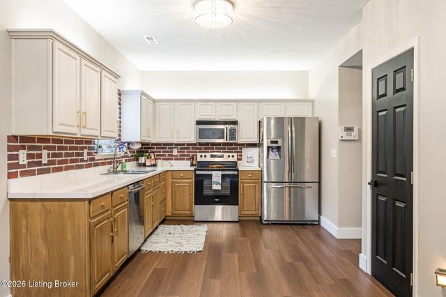 10508 Evanwood Dr, Louisville, KY 40228