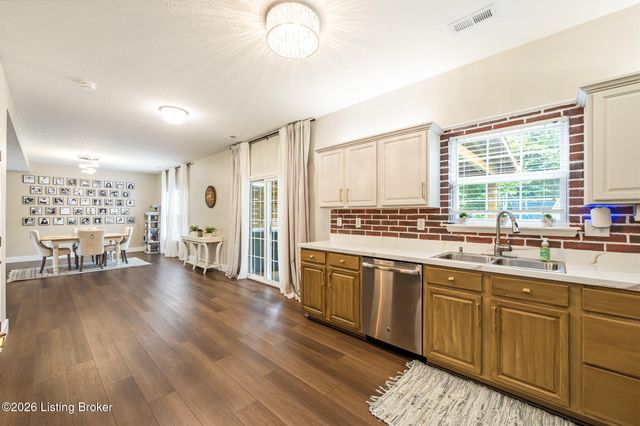 10508 Evanwood Dr, Louisville, KY 40228