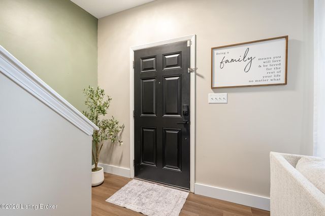 10508 Evanwood Dr, Louisville, KY 40228
