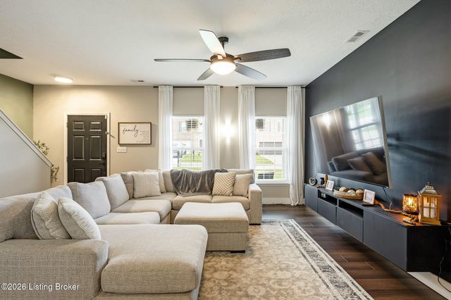 10508 Evanwood Dr, Louisville, KY 40228