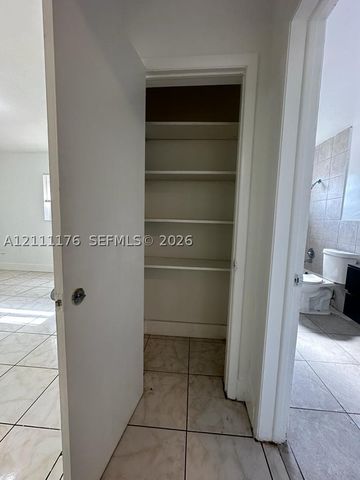15960 NE 19th Pl 3, North Miami Beach, FL 33162