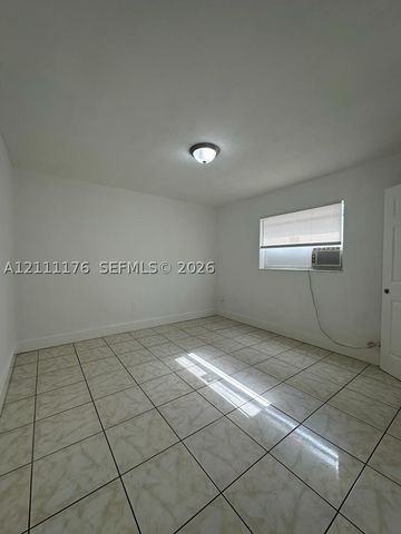 15960 NE 19th Pl 3, North Miami Beach, FL 33162