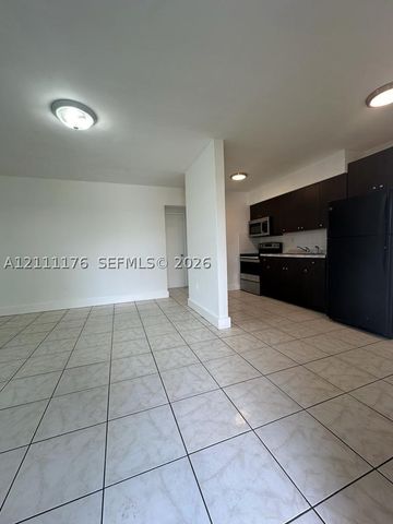 15960 NE 19th Pl 3, North Miami Beach, FL 33162