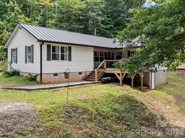 41 Bear Trail, Fairview, NC 28730