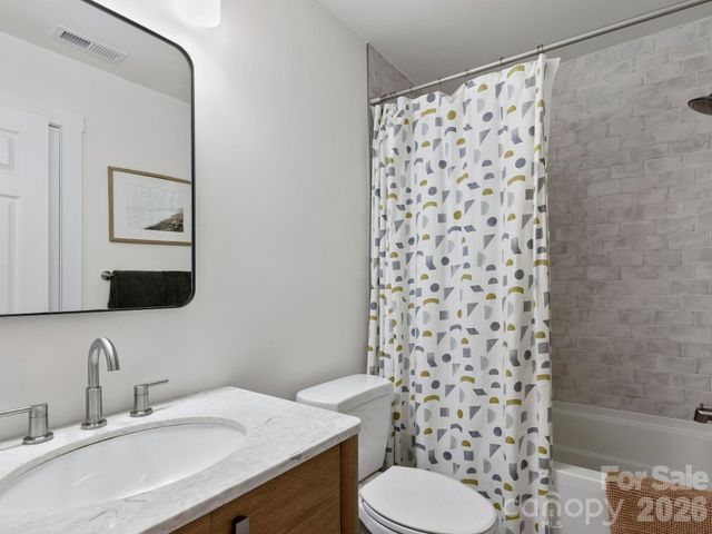 41 Bear Trail, Fairview, NC 28730