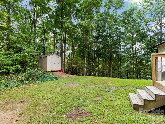 41 Bear Trail, Fairview, NC 28730
