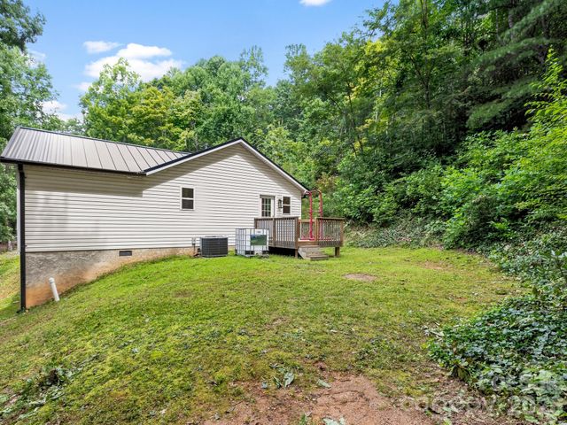 41 Bear Trail, Fairview, NC 28730
