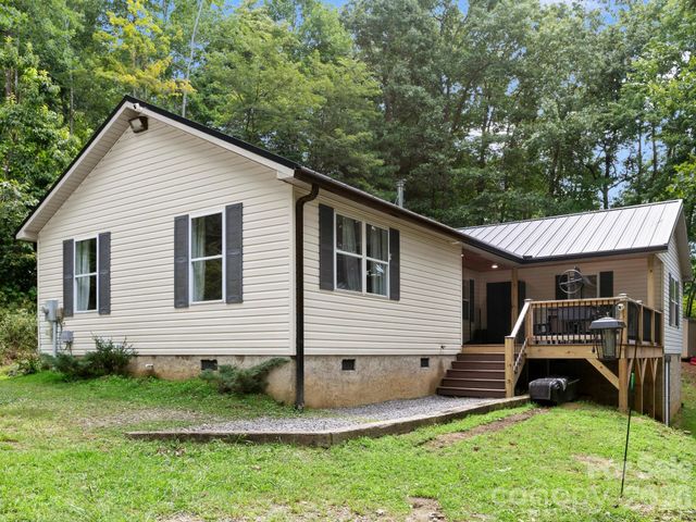 41 Bear Trail, Fairview, NC 28730