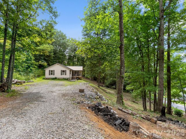41 Bear Trail, Fairview, NC 28730