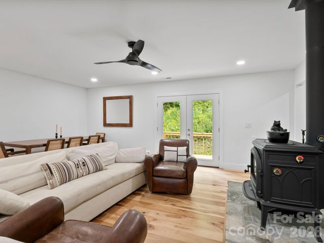 41 Bear Trail, Fairview, NC 28730