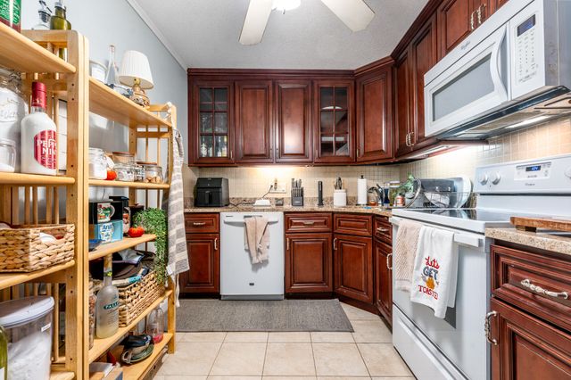 10 Candlewood Lane 2, Dennis Port, MA 02639