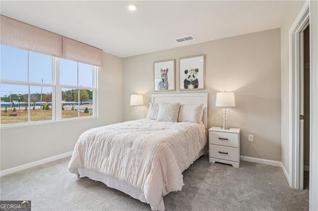 6643 Red Oak Way, Stone Mountain, GA 30087