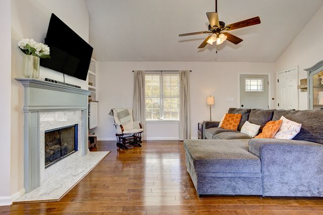 279 Highlander Way, Acworth, GA 30101