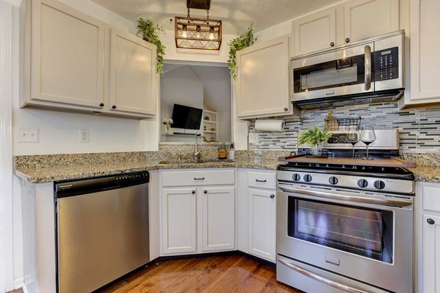 279 Highlander Way, Acworth, GA 30101