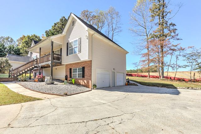 279 Highlander Way, Acworth, GA 30101