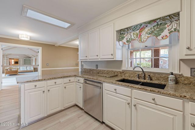 2103 Dallas Drive, Kinston, NC 28504