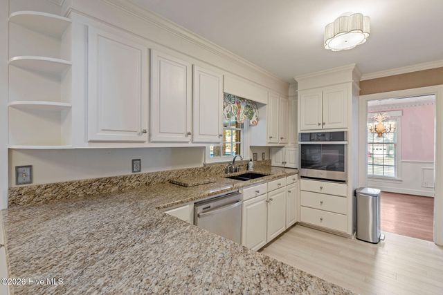 2103 Dallas Drive, Kinston, NC 28504