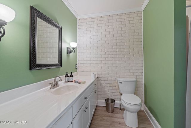 2103 Dallas Drive, Kinston, NC 28504