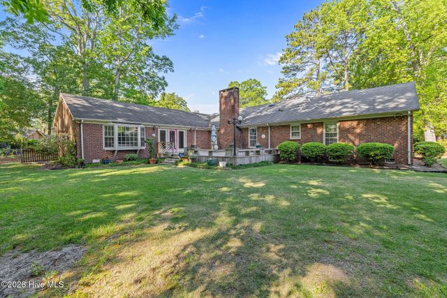 2103 Dallas Drive, Kinston, NC 28504