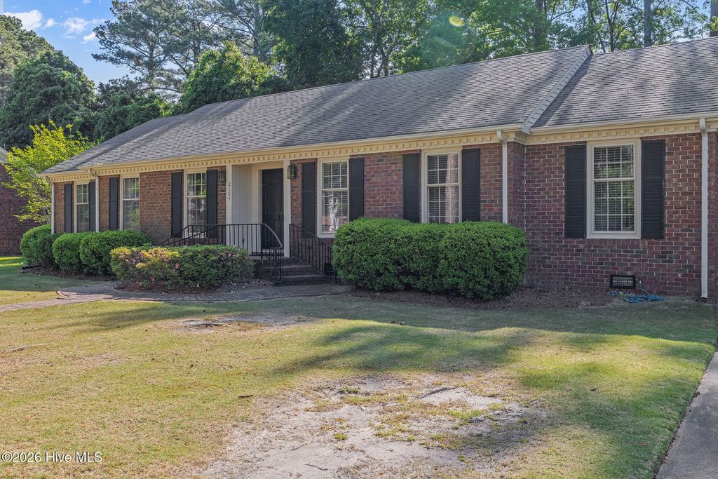 2103 Dallas Drive, Kinston, NC 28504