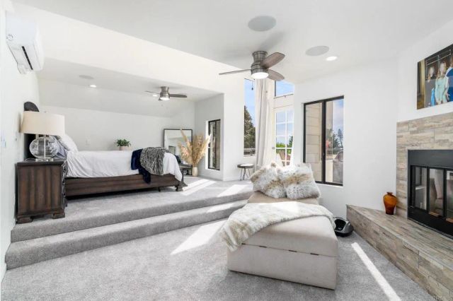 6105 Avenida Chamnez, La Jolla, CA 92037