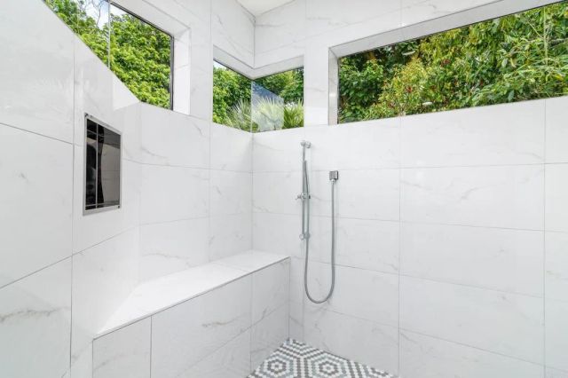 6105 Avenida Chamnez, La Jolla, CA 92037