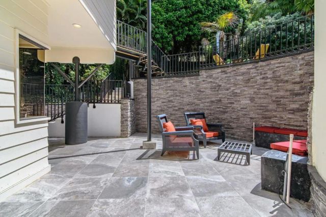 6105 Avenida Chamnez, La Jolla, CA 92037