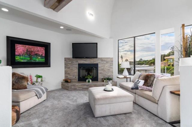 6105 Avenida Chamnez, La Jolla, CA 92037