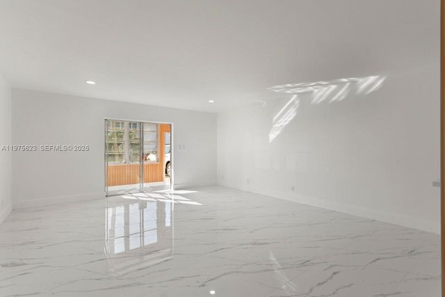 2251 NW 48th Ter 102, Lauderhill, FL 33313