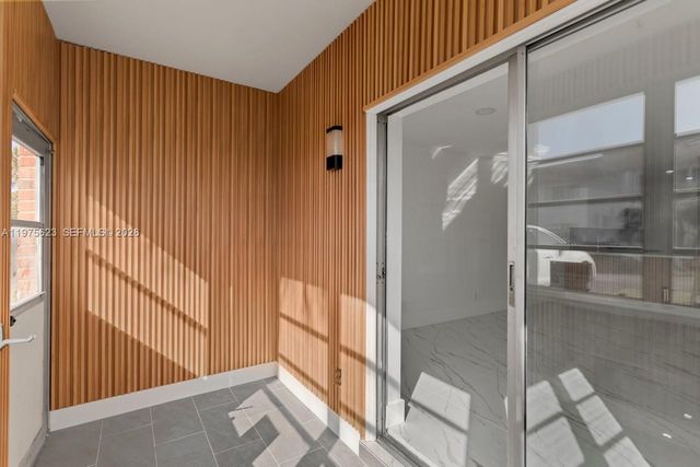 2251 NW 48th Ter 102, Lauderhill, FL 33313