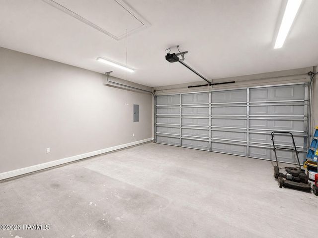 1093 Jordan Drive, St. Martinville, LA 70582