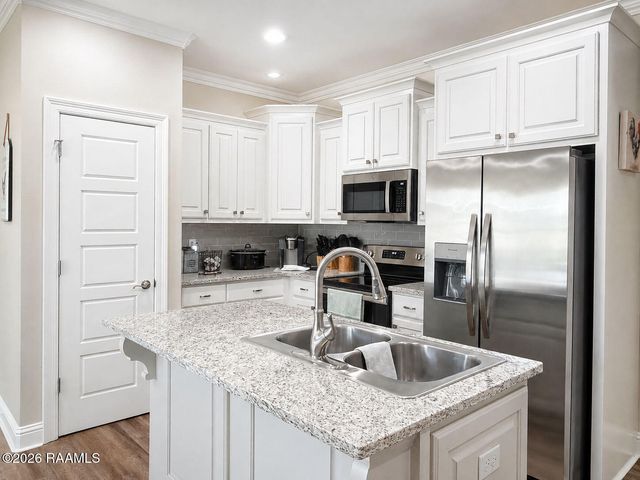 1093 Jordan Drive, St. Martinville, LA 70582