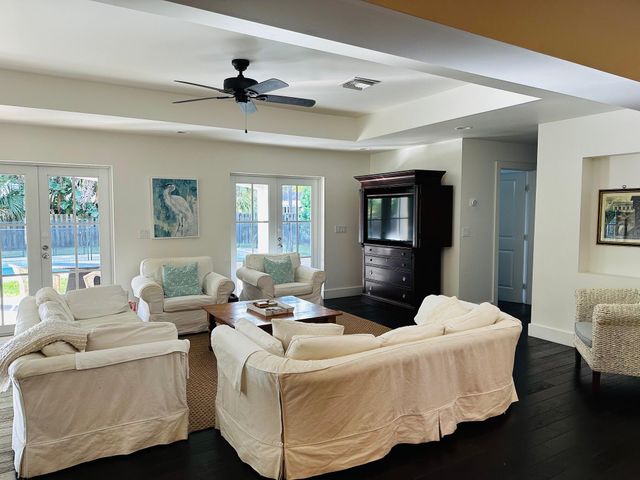 1250 SW 20th Street, Boca Raton, FL 33486