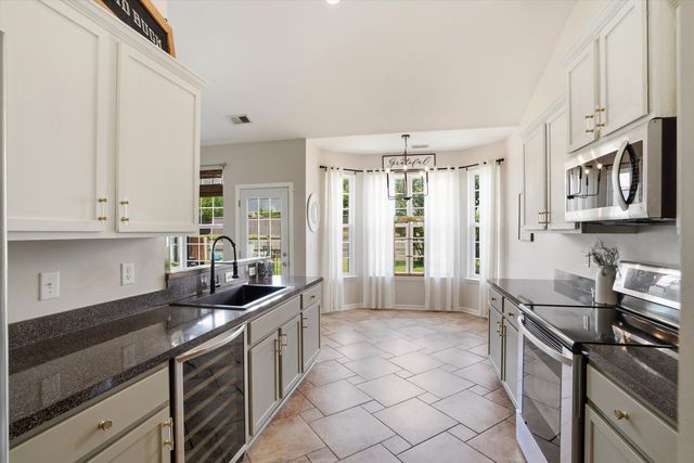 168 Gaslight Boulevard, Summerville, SC 29483