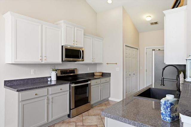 168 Gaslight Boulevard, Summerville, SC 29483