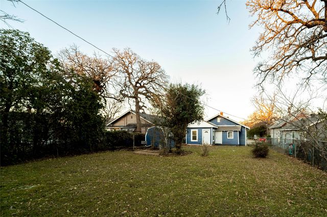 1415 N Houston Street, Fort Worth, TX 76164