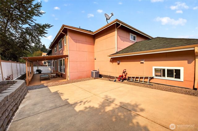 16741 46th Lane S, Seatac, WA 98188