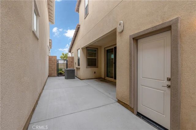 7019 Aloe Ln, Fontana, CA 92336