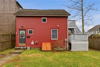 9 Bacheller Street, Newport, RI 02840
