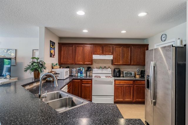 3132 ROYAL TUSCAN LANE, Valrico, FL 33594