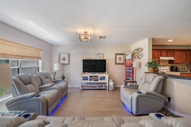 3132 ROYAL TUSCAN LANE, Valrico, FL 33594