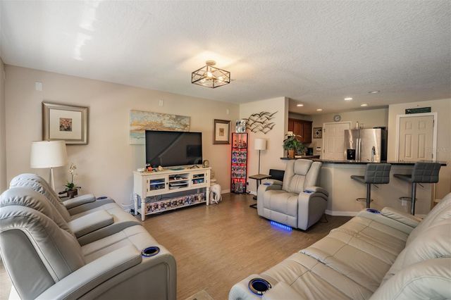 3132 ROYAL TUSCAN LANE, Valrico, FL 33594