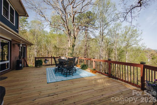 56 E Glenview Street, Marion, NC 28752