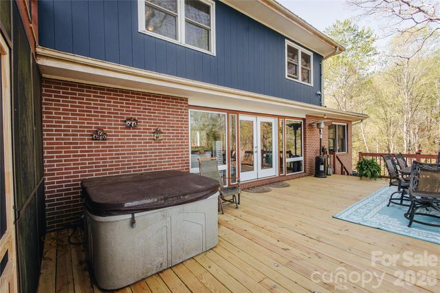 56 E Glenview Street, Marion, NC 28752