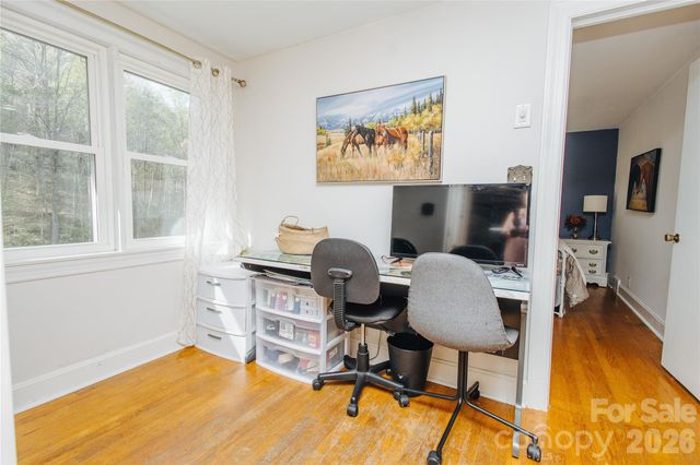 56 E Glenview Street, Marion, NC 28752